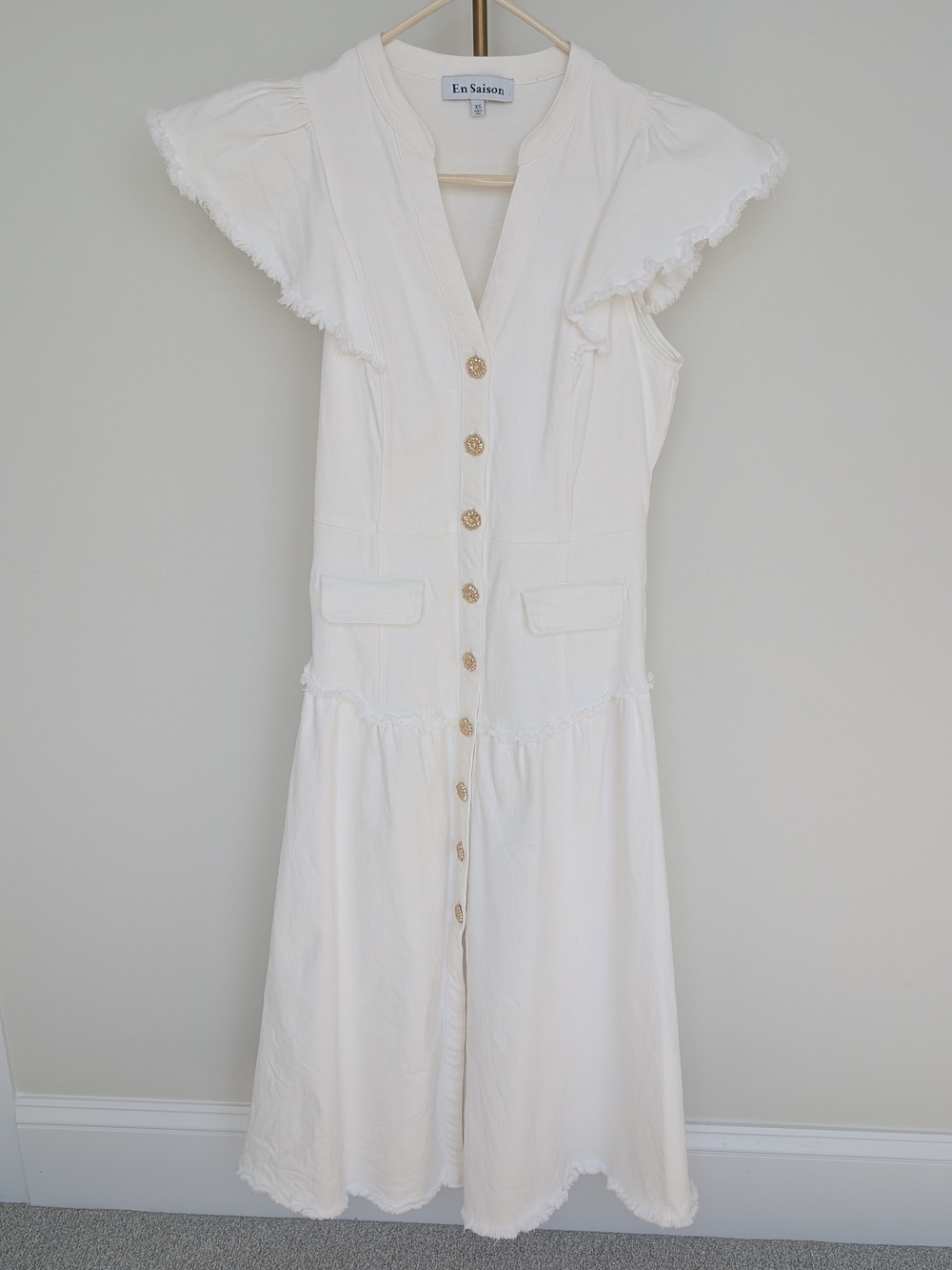 EUC En Saison Off-White Demi Button-Front Midi Dress